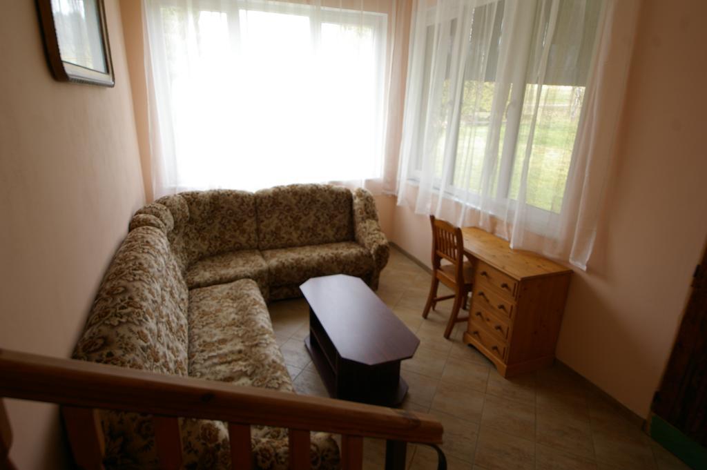 Penzion Mansky Dvur Dolni Zandov Exterior photo